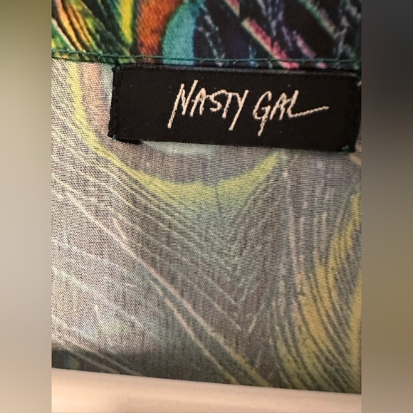 Nasty Gal Satin Peacock Feather Print PJ Top - Picture 6 of 6